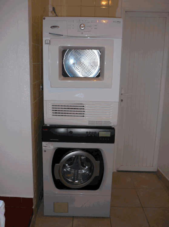 machine à laver et séchoir